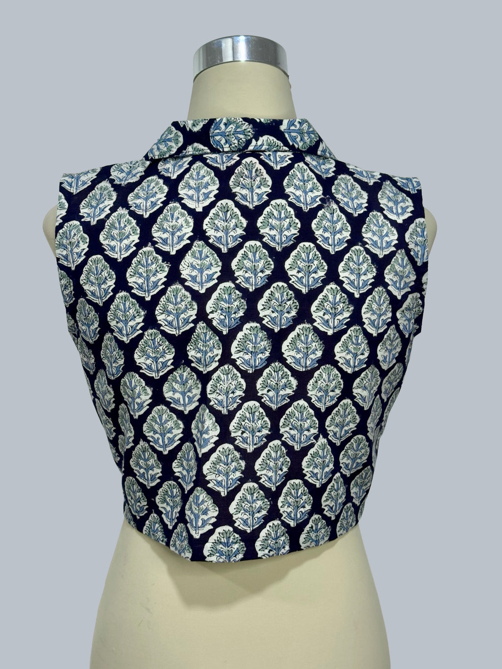 Floral Garden Crop Shirt